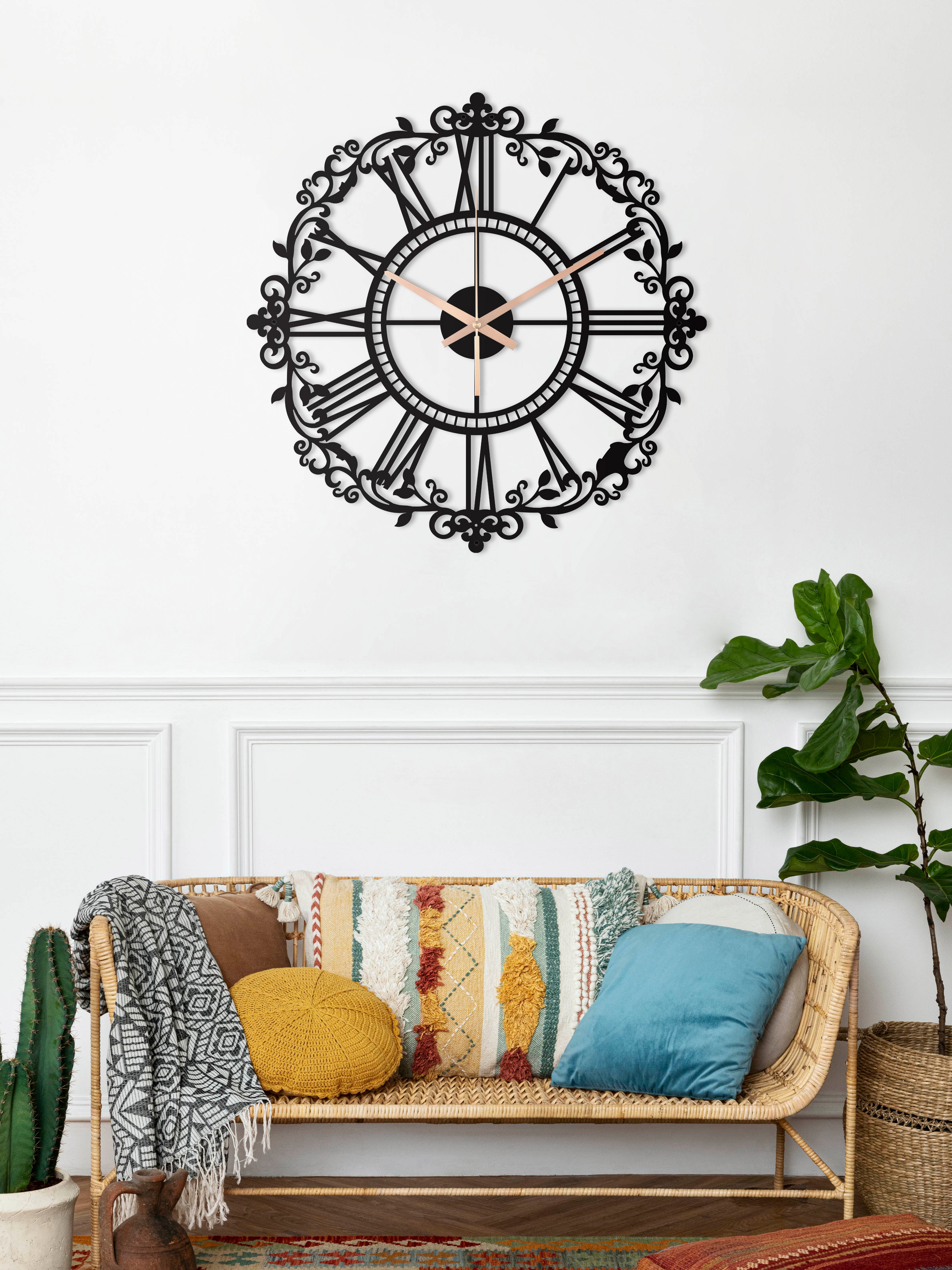 Modern Gold Roman Number Wall Clock