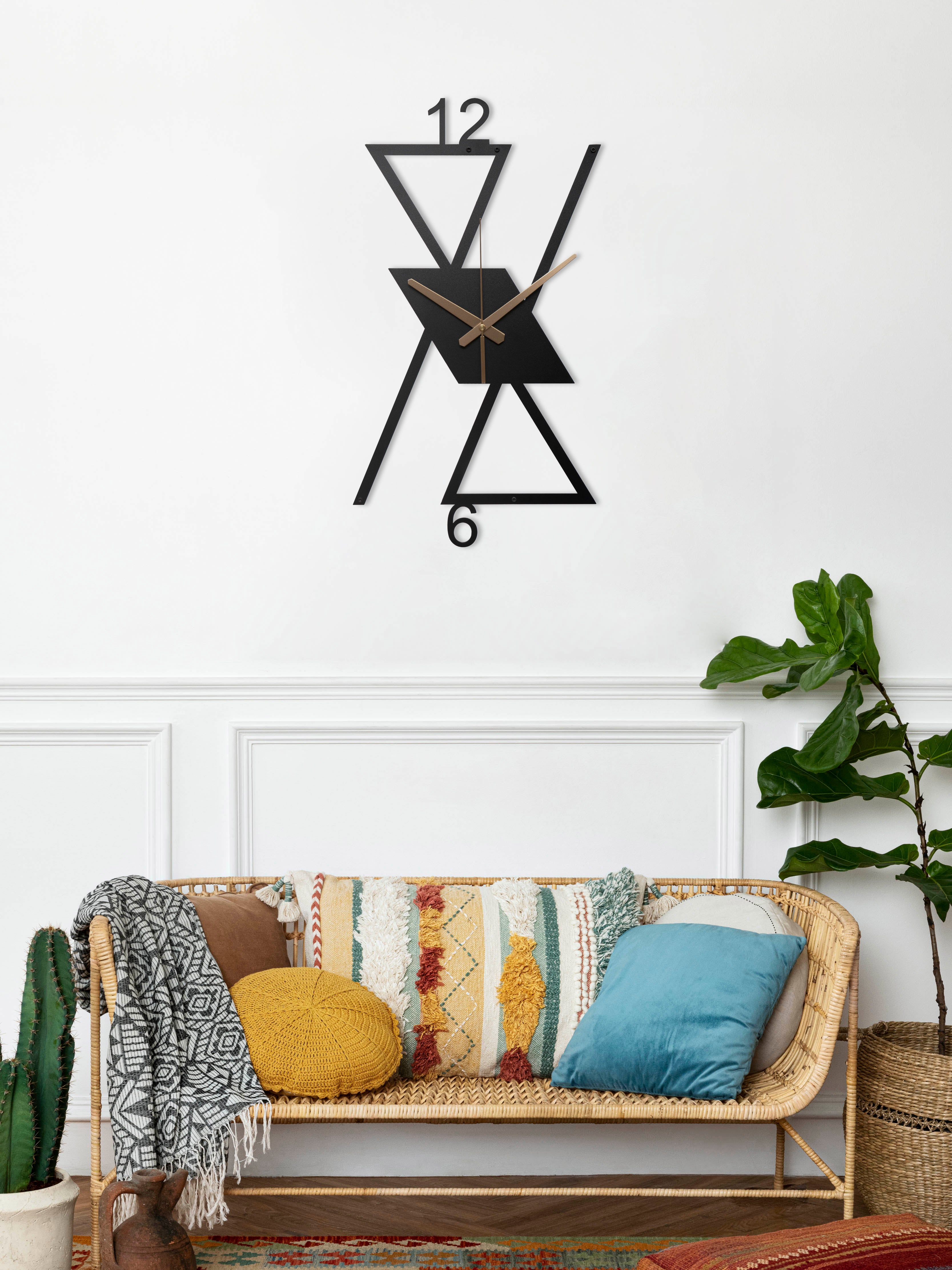 Modern Minimalist Wall Clock