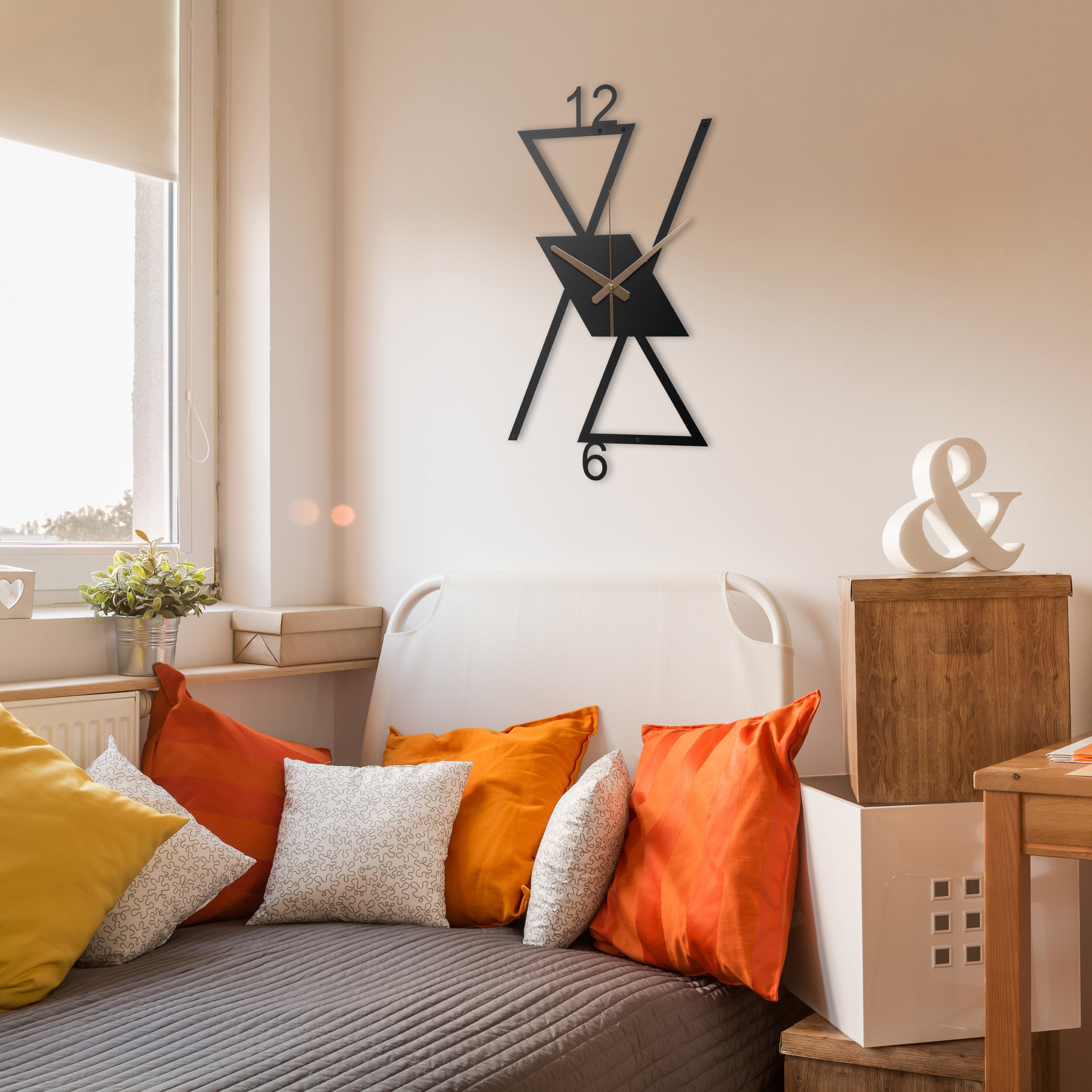Modern Minimalist Wall Clock